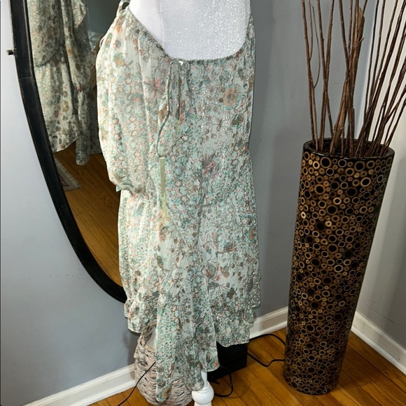 Victoria's Secret Floral Lace-Up Dress - Picture 6 of 9